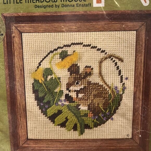 jiffy Other - Little Meadow Mouse Jiffy needlepoint Kit
